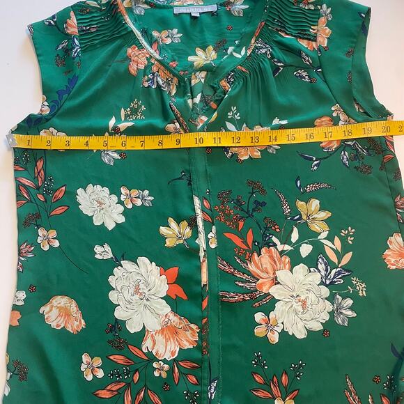 Daniel Rainn Kelly Green Floral Top Womens Medium Petite Pintucked Frayed Edges - Picture 6 of 7